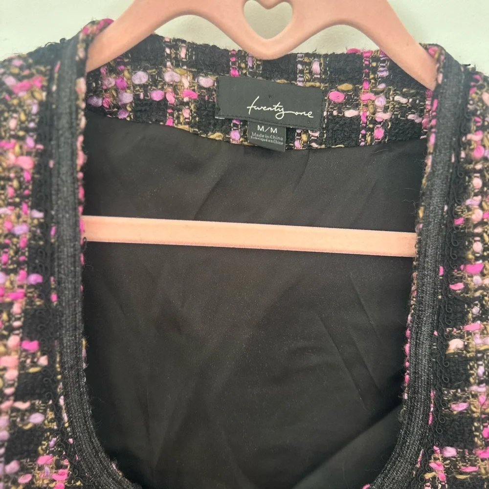 Forever 21 Black and Pink Tweed Open-Front Blazer - Picture 2 of 7
